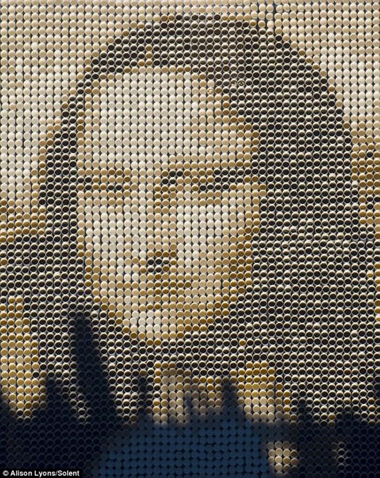 Creating the Mona Lisa out of Monalisa potatoes